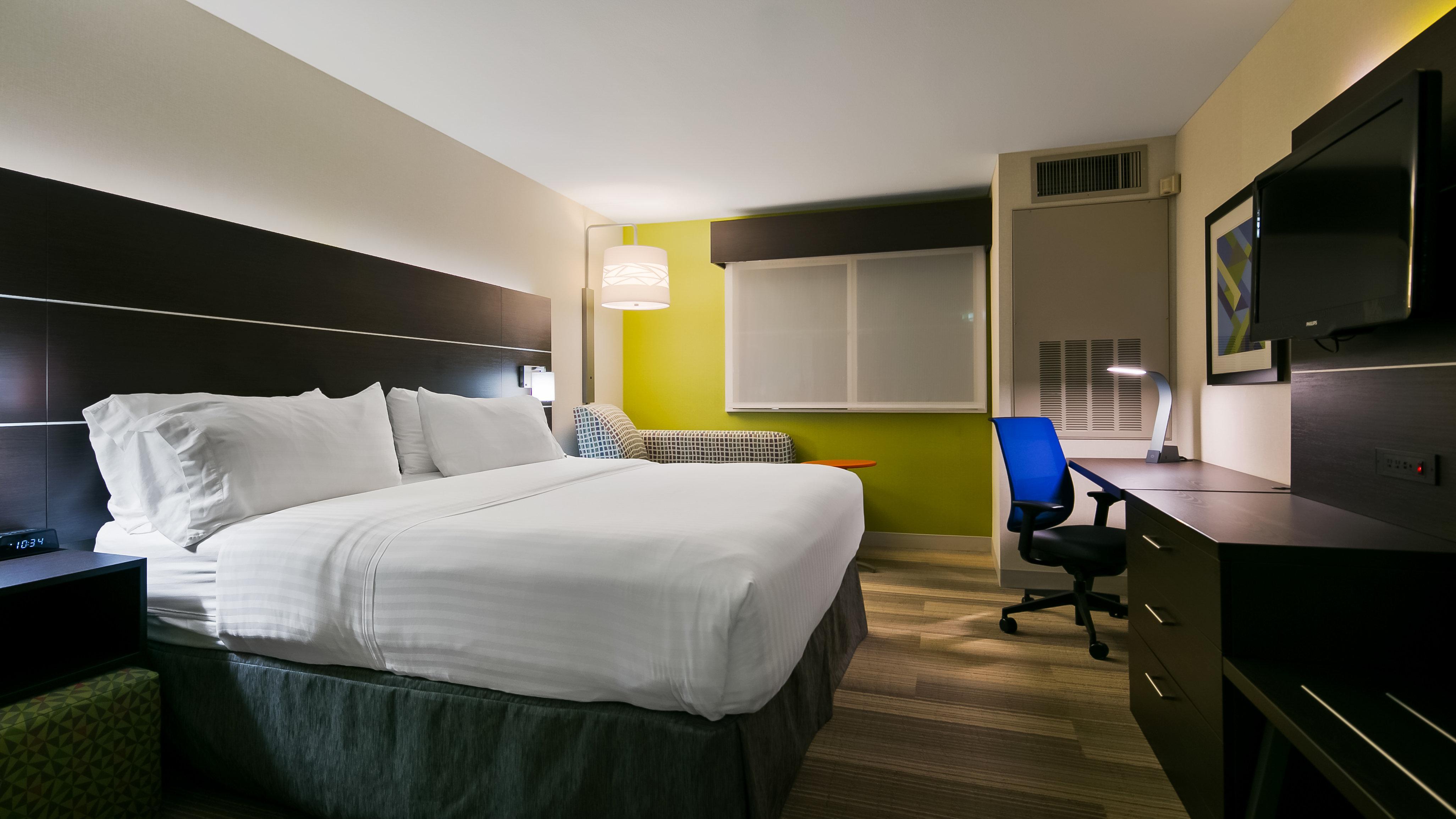 Holiday Inn Express Hotels & Suites Burlington By Ihg Εξωτερικό φωτογραφία